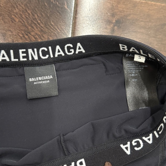 Balenciaga Activewear bike shorts - Picture 5 of 10